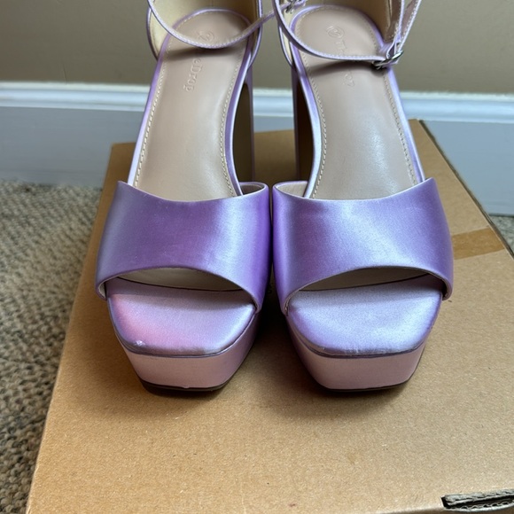 The Drop Women's Hamalie Platform Sandal, Lavender Satin, Size 9 - Picture 2 of 16